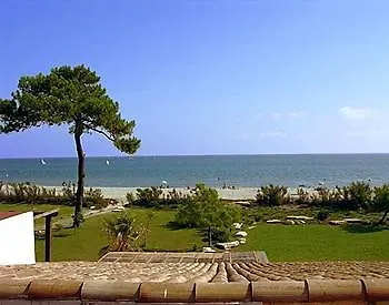 Aparthotel Cala Bianca 3*