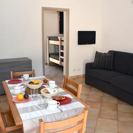 Aparthotel Cala Bianca 3*