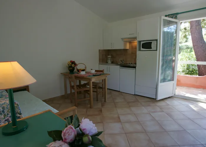 Hotel apartamentowy Cala Bianca 3*