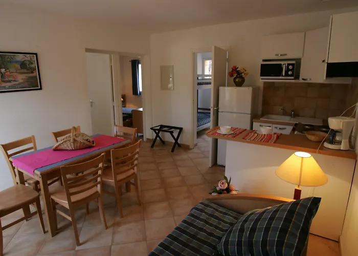 Résidence Cala Bianca Appart hôtel Borgo (Corsica)