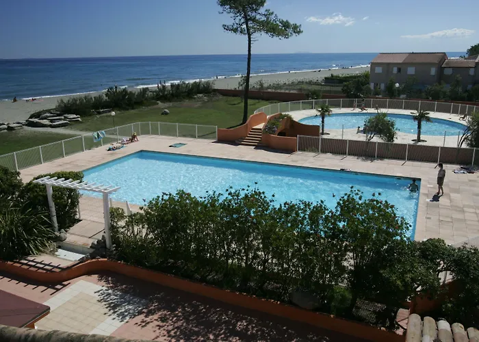 Hotel apartamentowy Cala Bianca Borgo (Corsica)