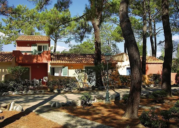 Résidence Cala Bianca 3* Borgo (Corsica)